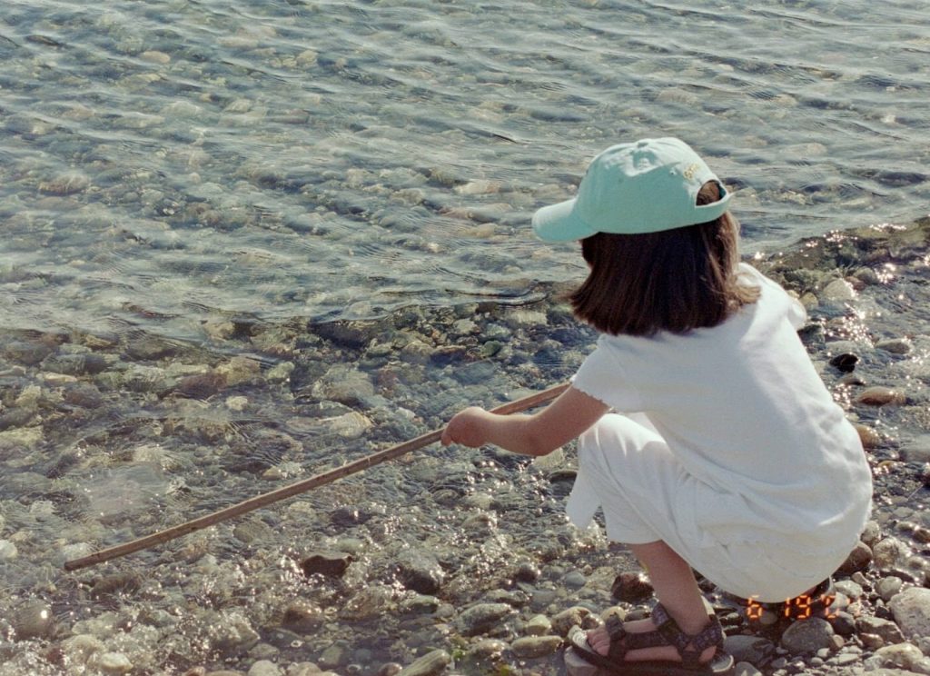 Sylvia Plath’s Longing for Her Seaside Childhood: A Literary Analysis